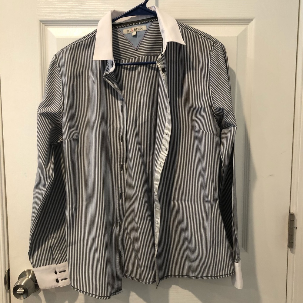 Gray white stripe Buttonup shirt